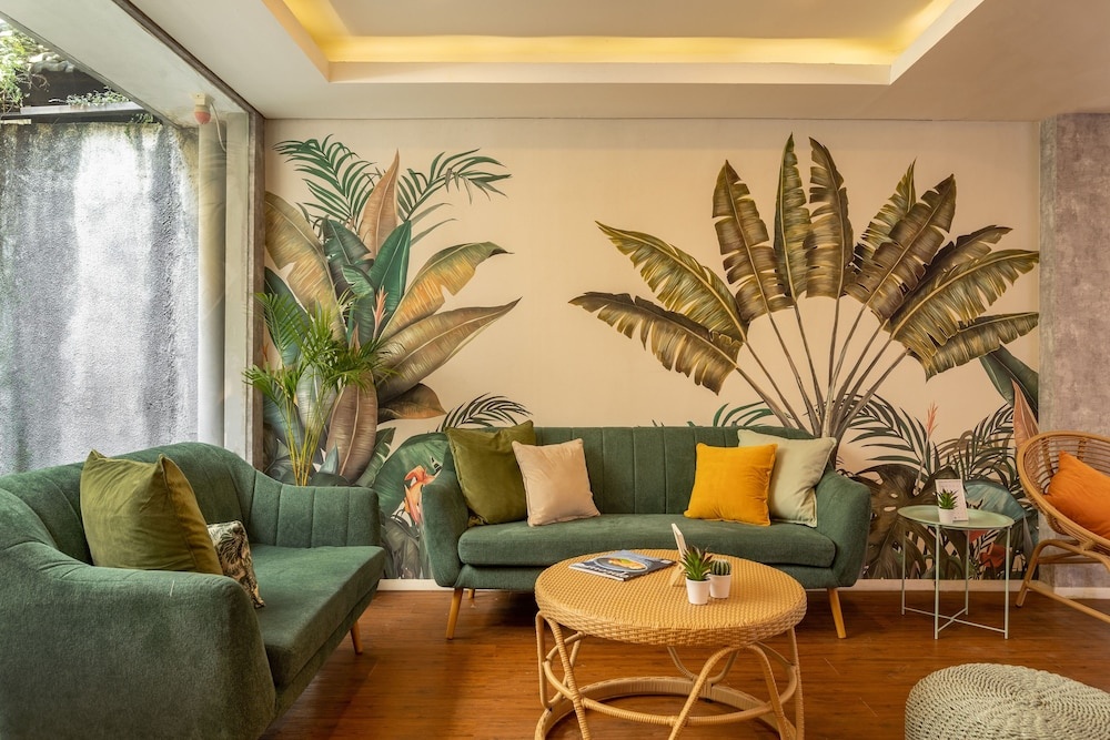 Отель Cove Renata Seminyak в Куте