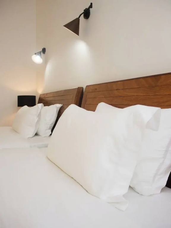 Standard Double room with balcony and with city view (twin beds)