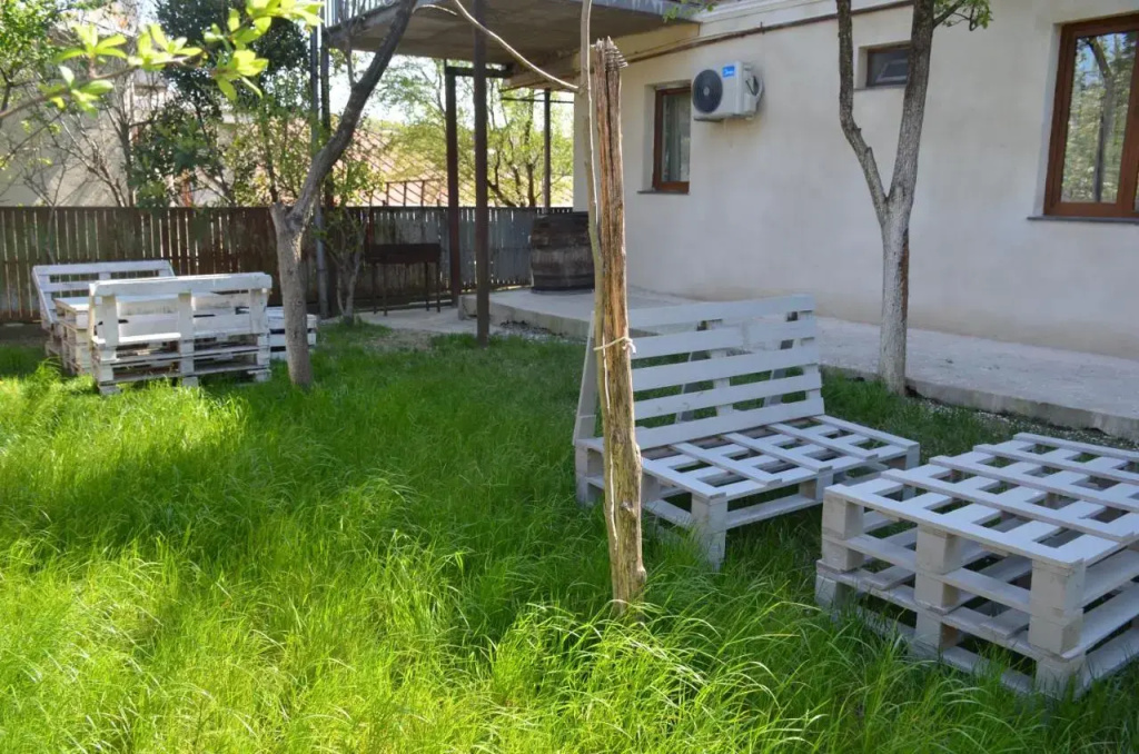 Mebo House