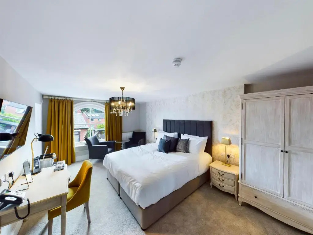 Superior Double room (full double bed)