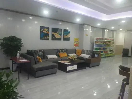 Lobby & Reception