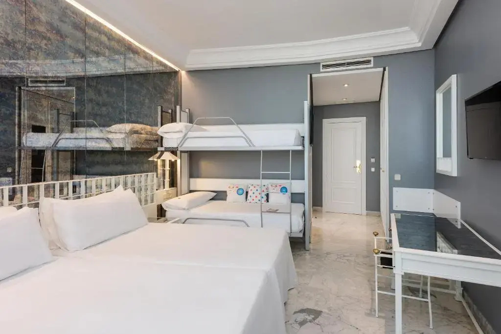 Hotel AZZ Mérida Medea - Chambres