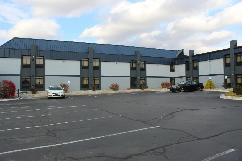 Quality Inn & Suites Hotel Muncie
