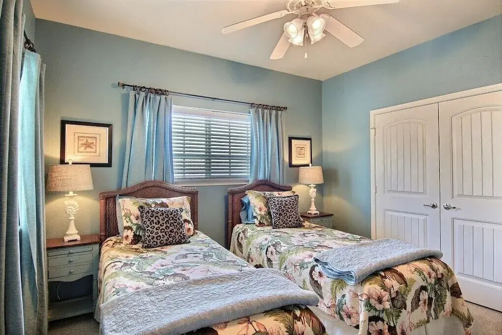 Standard room with balcony