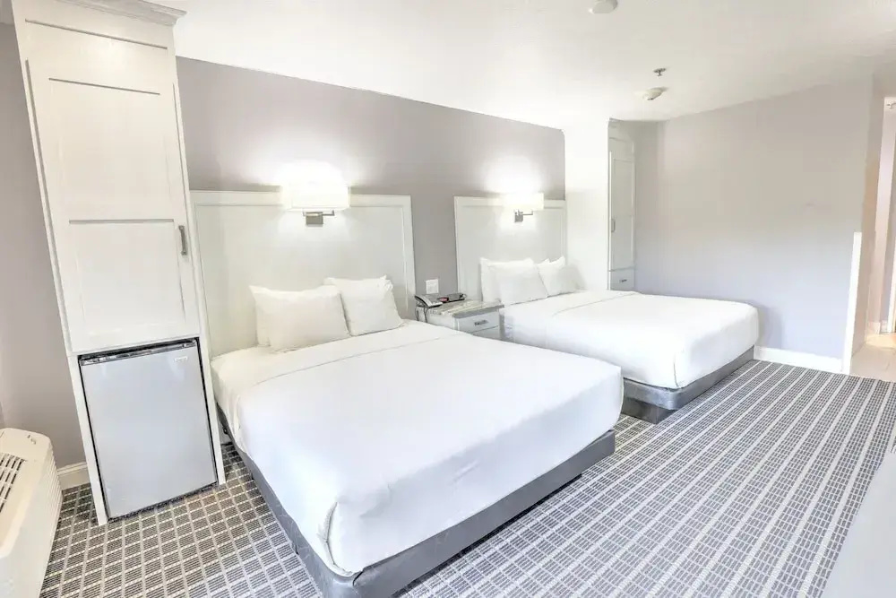 Deluxe Quadruple room