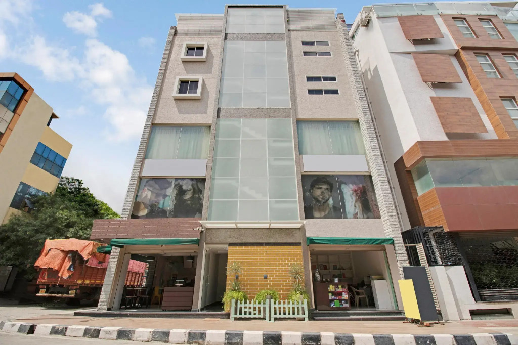 Hotel O Kings Suites