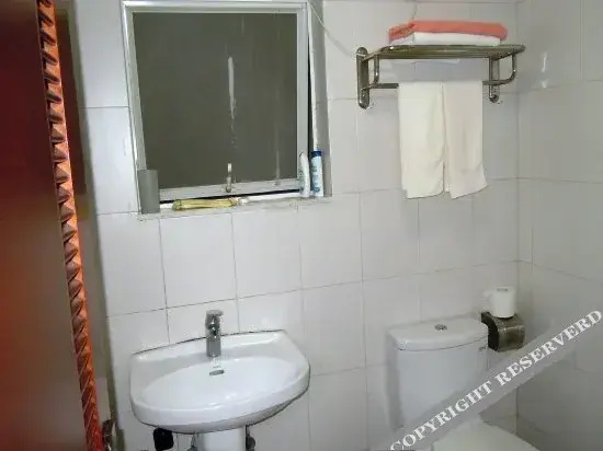Longqiang Hostel (Nanshan)