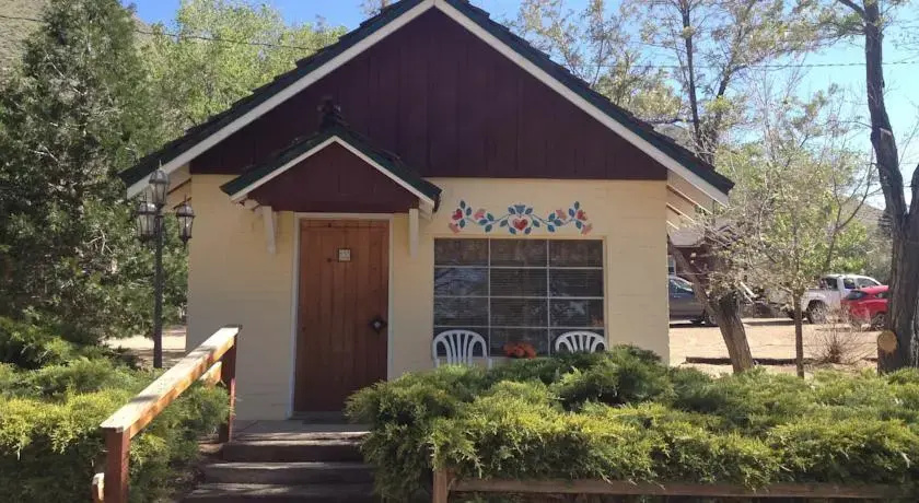 Sierra Retreat