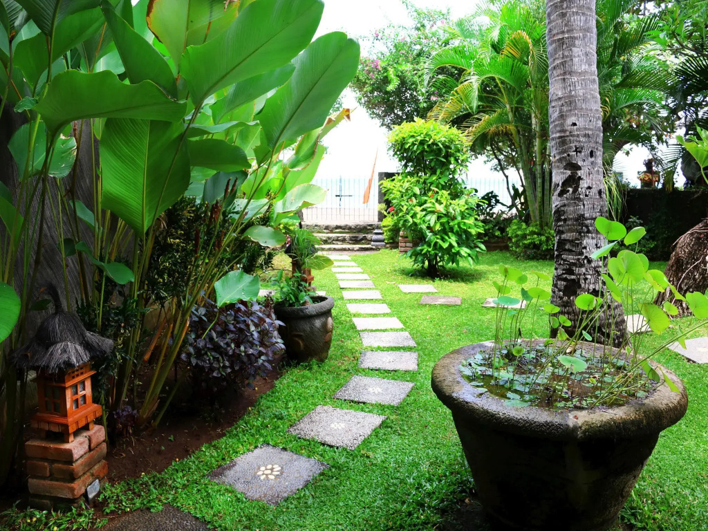 2bedroom Beachfront at Lovina Beachhouse Villas