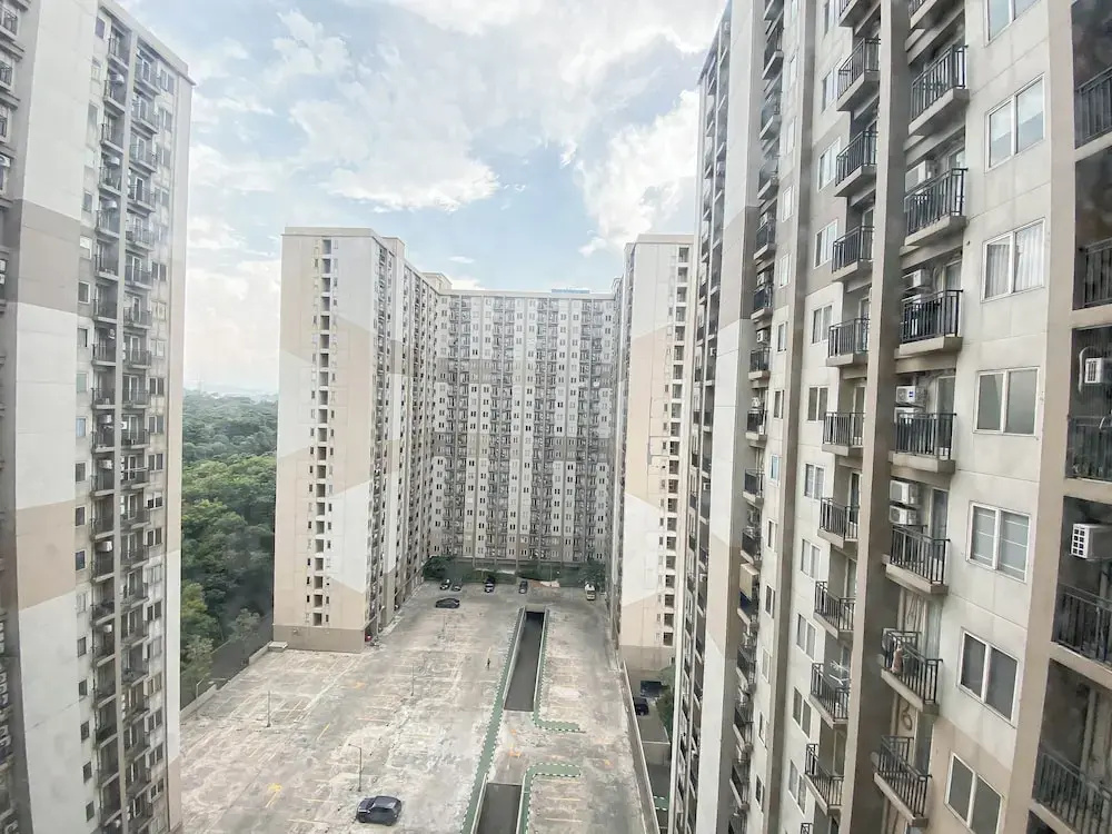Cream Tone 2Br At Podomoro Golf View Apartement