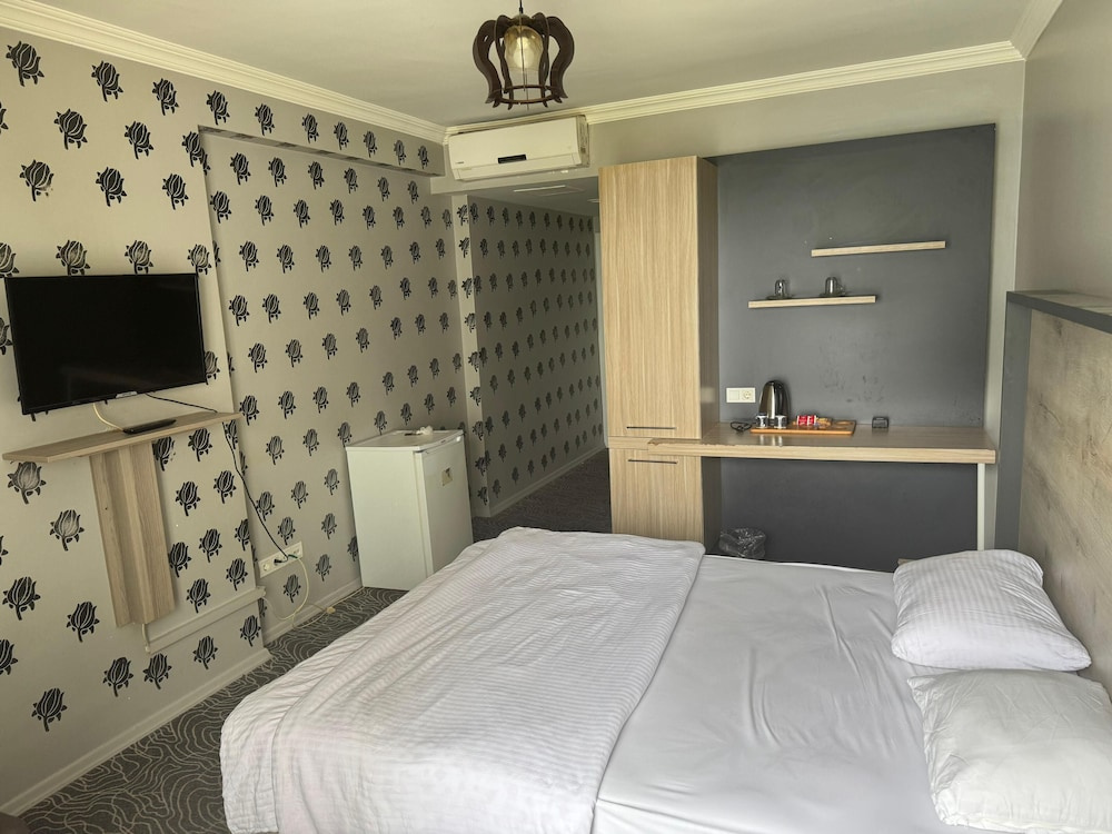 C1 Suite — 3