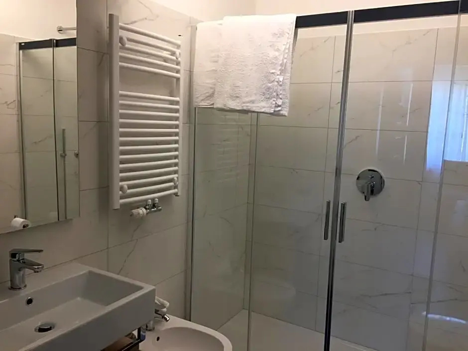 Tourist Hotel - Chambres