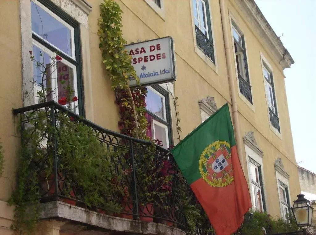 Dias e Dominguez