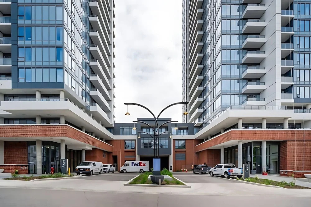 Modern High-rise 24th Floor Condo w Private Patio