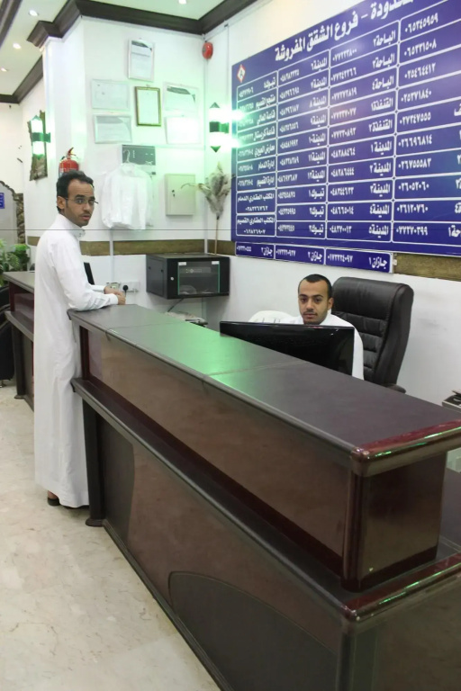 Al Eairy Furnished Apartments Al Baha 4 - фото 15