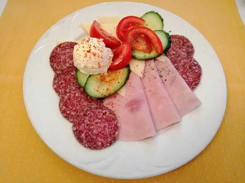 Józsi Bácsi Vendéglője és Szállodája - фото 12