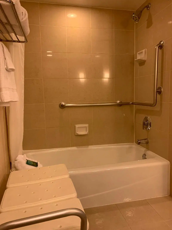 Ontario Airport Hotel & Conference Center - Chambres