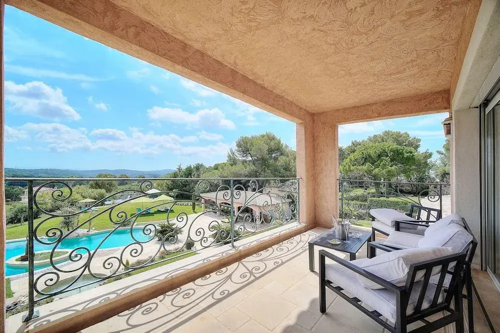 Balcony & Terrace