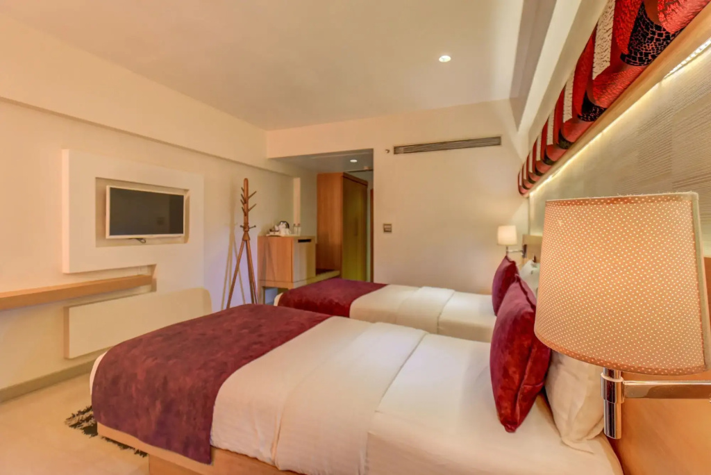 The SSK Solitaire Hotel & Banquets - Général