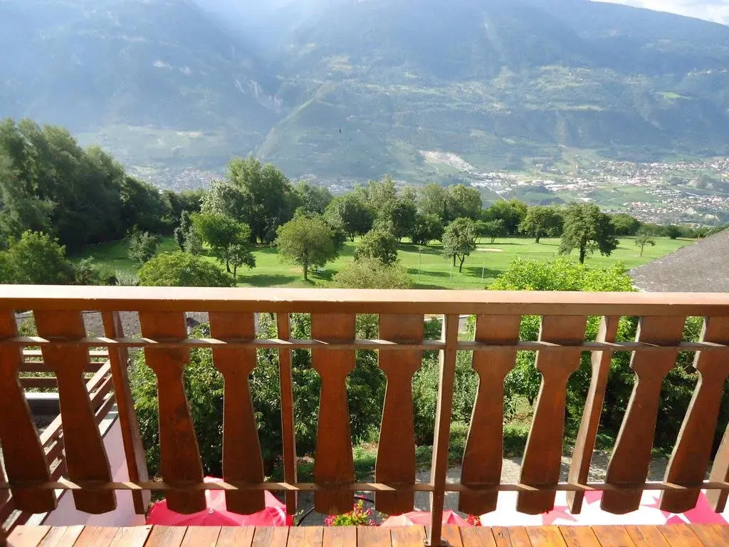 Balcony & Terrace