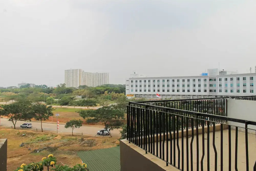 Homey Studio at the Oasis Cikarang Apartment by Travelio