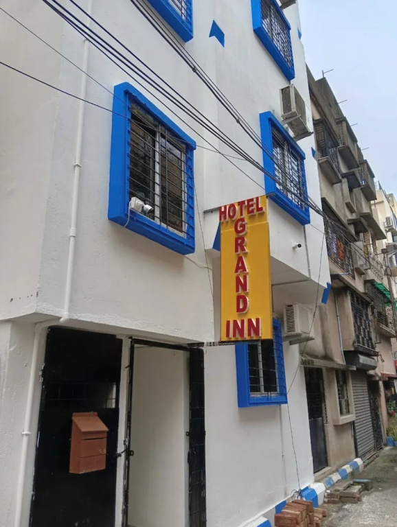Goroomgo The Grand Inn Ruby Kolkata