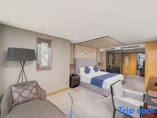 Standard room with view