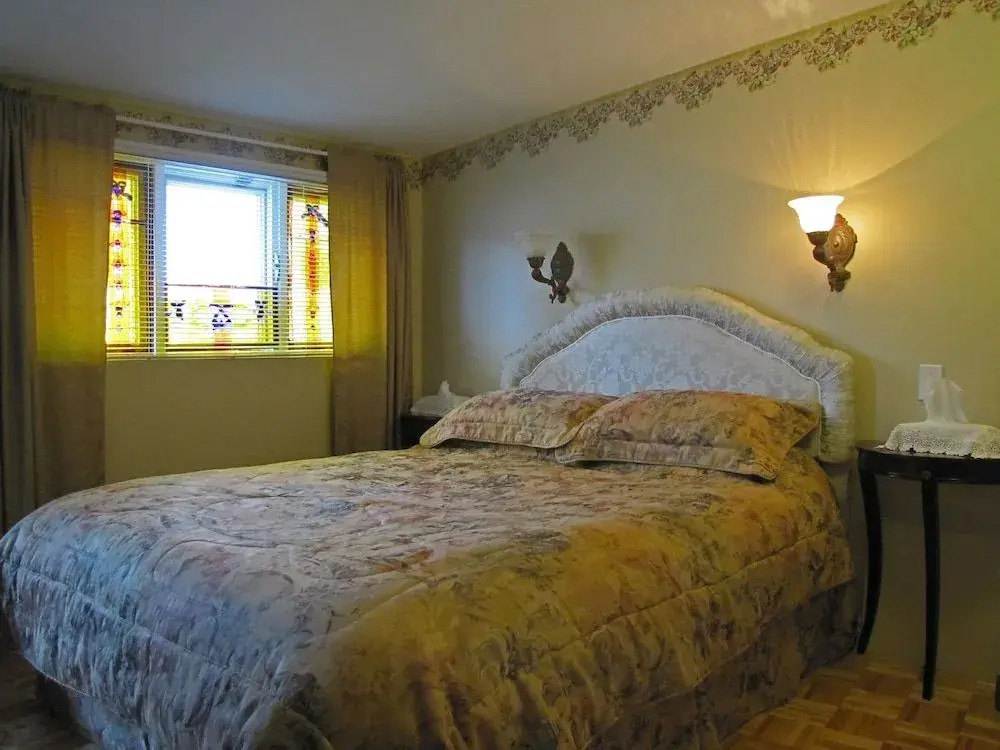 Le Chateau du Faubourg by null