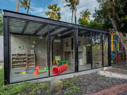 Octopus Villas