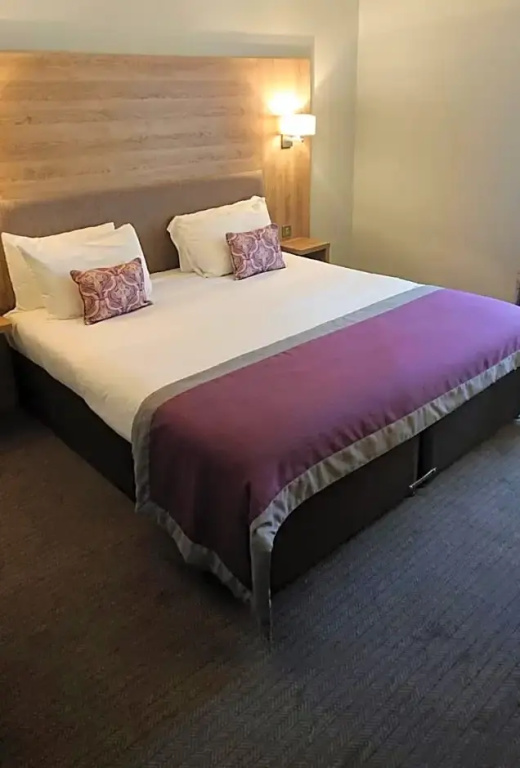 Economy room