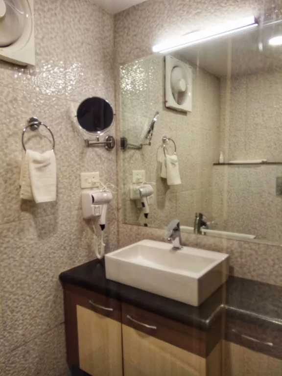 Standard Double room (full double bed)