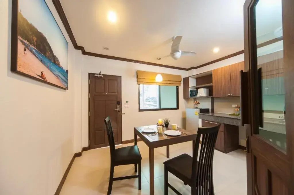 Ratana Hill Patong - Chambres