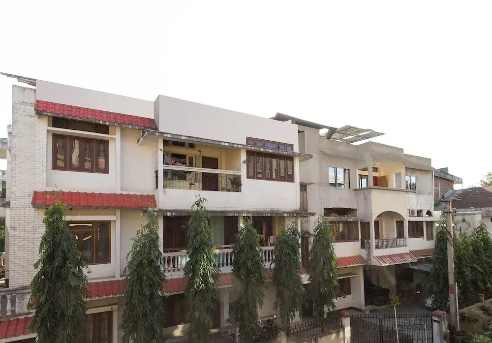 OYO 8209 Home Stay Down Town