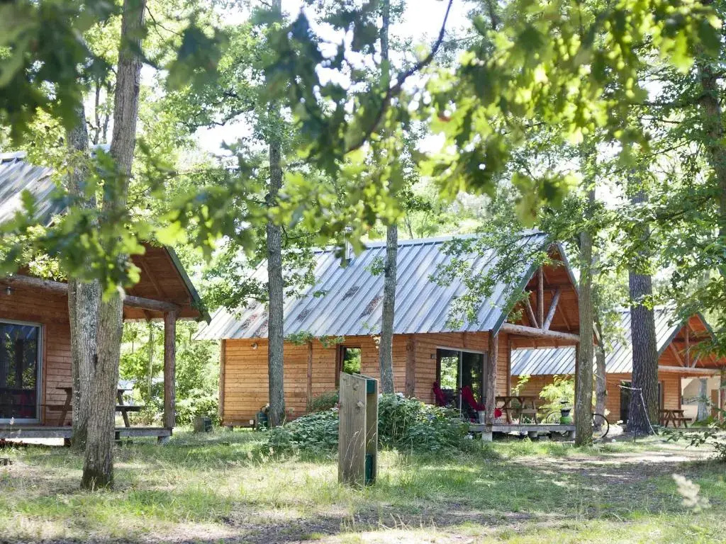 2 Bedrooms Chalet