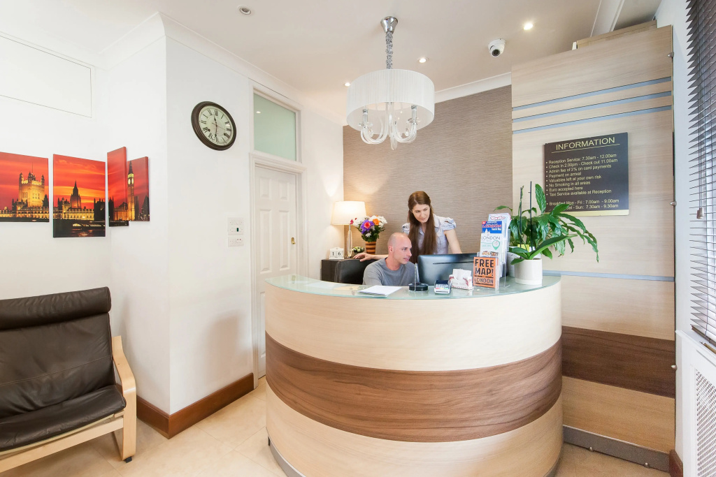 Lobby & Reception