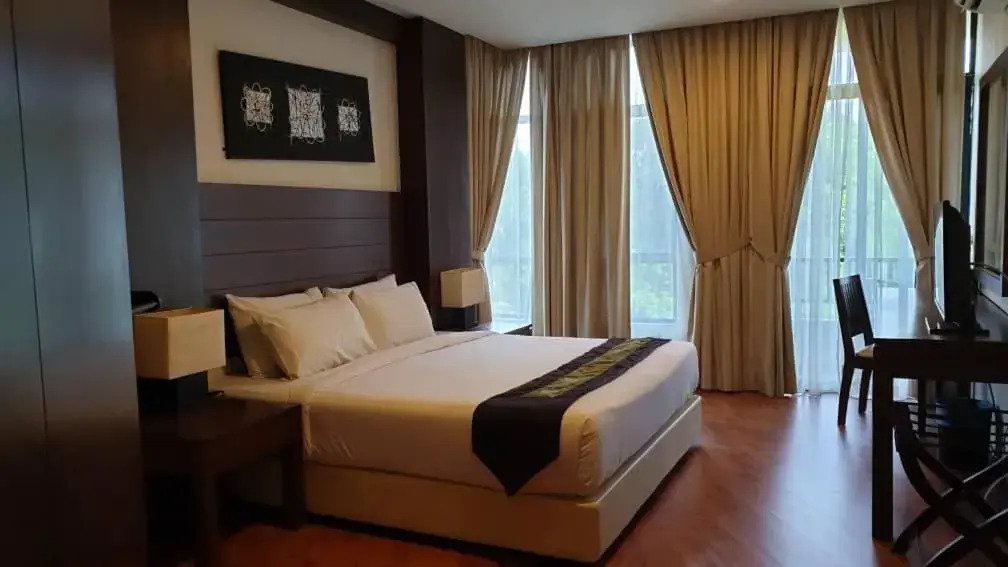 Samsuria Beach Resort & Residence