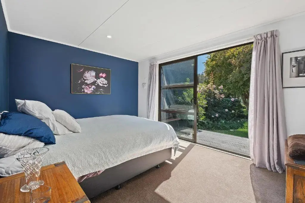 Haven on Heuchan - Wanaka Holiday Home