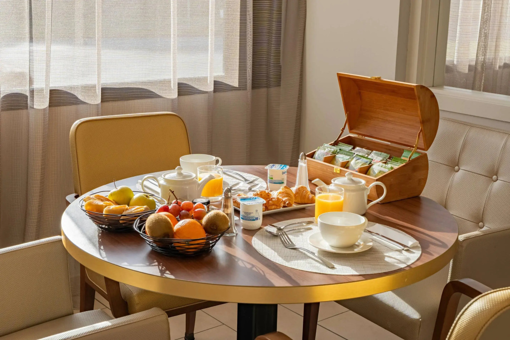 Hotel photo 12