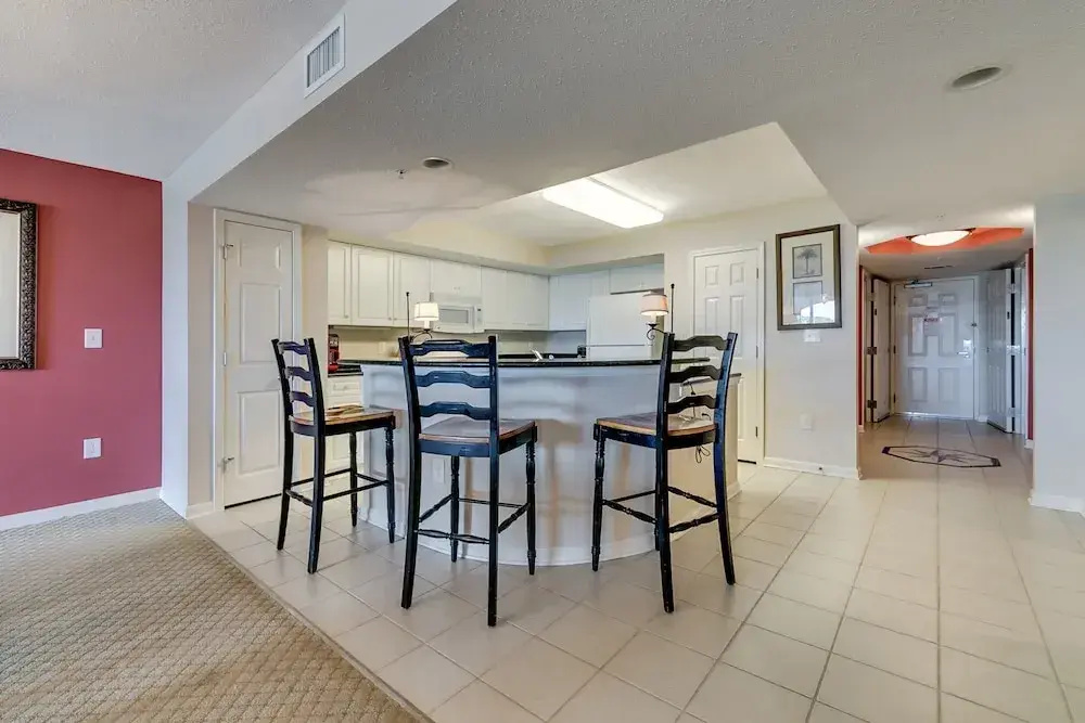 Yacht Club at Barefoot Resort by Condo-World - Chambres
