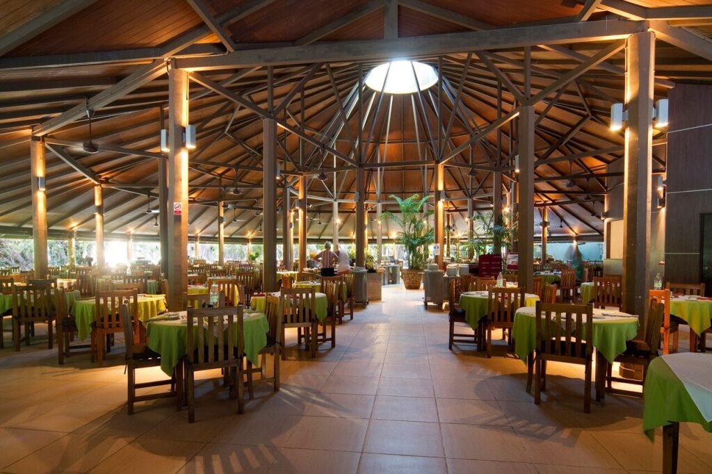 Embudu Village Resort