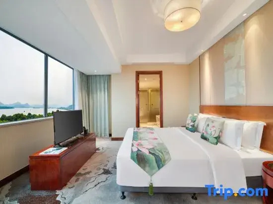 Executive Double Suite full double bed