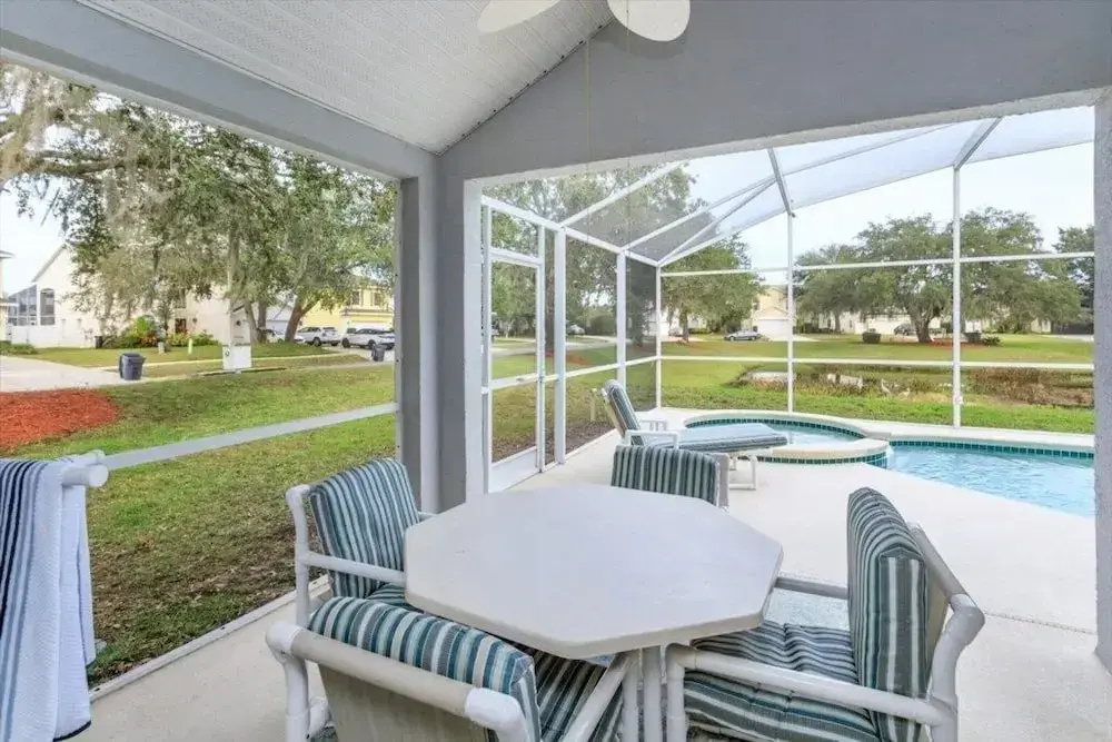 Family Dream 5 Bedroom Home by RedAwning