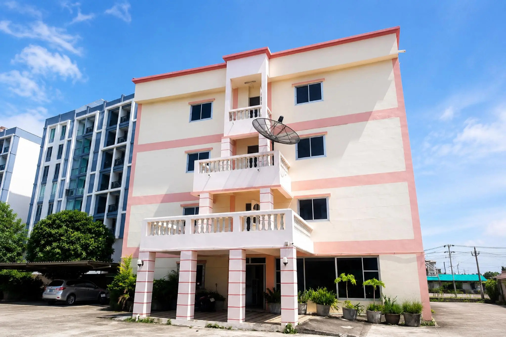 UJ Apartment