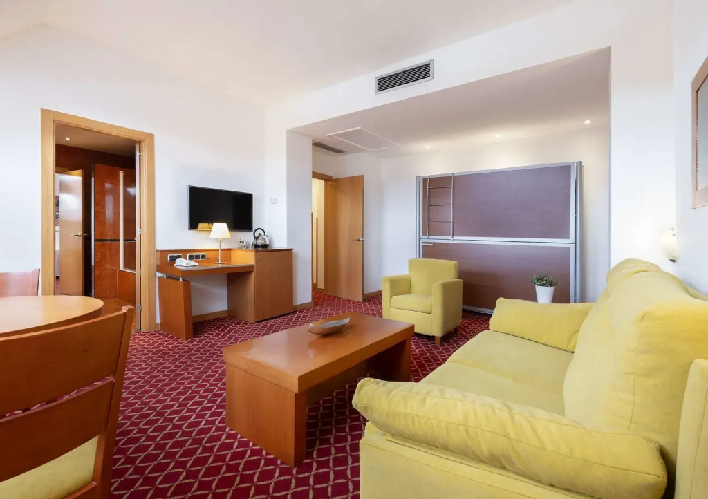 Hotel photo 7