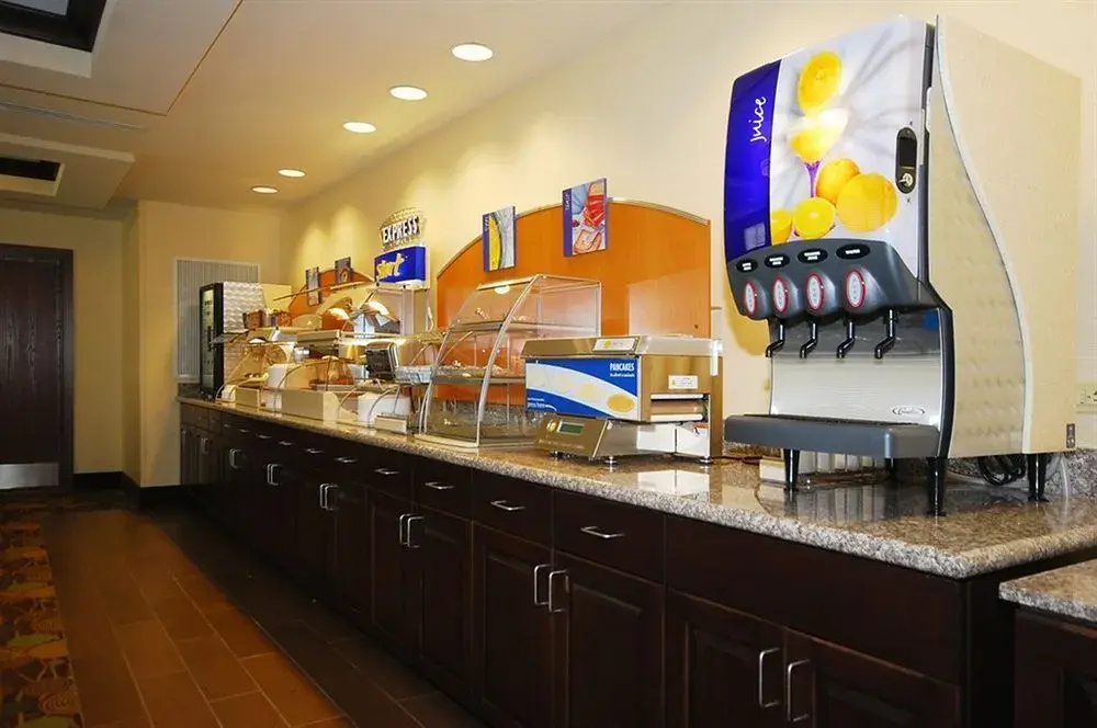 Food & Beverage