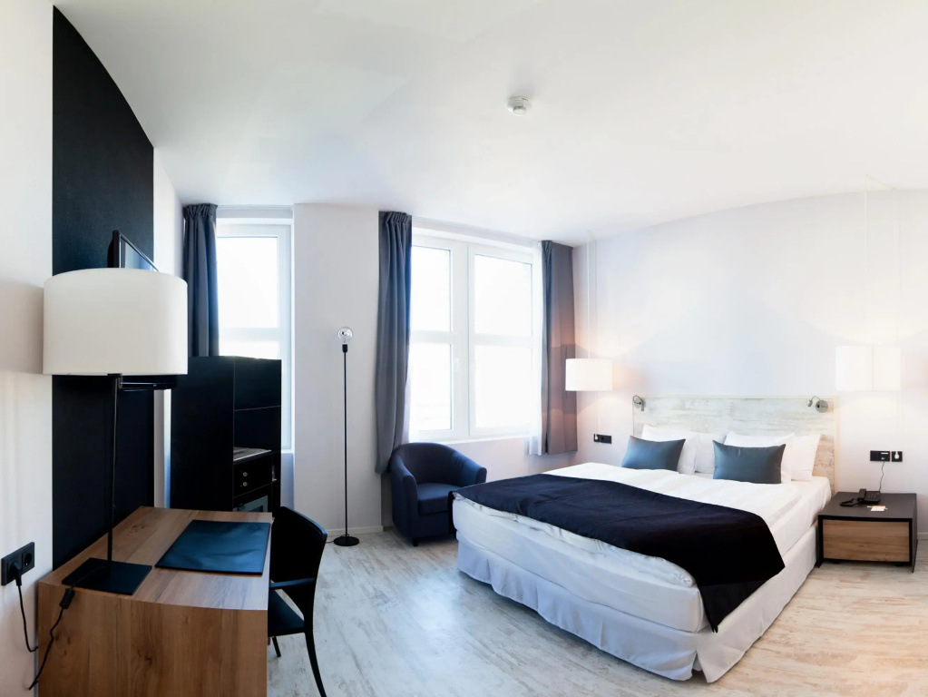 Standard Double room (full double bed)