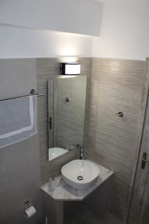 Zeus Hotel 2 * Zeus Hotel 2 *