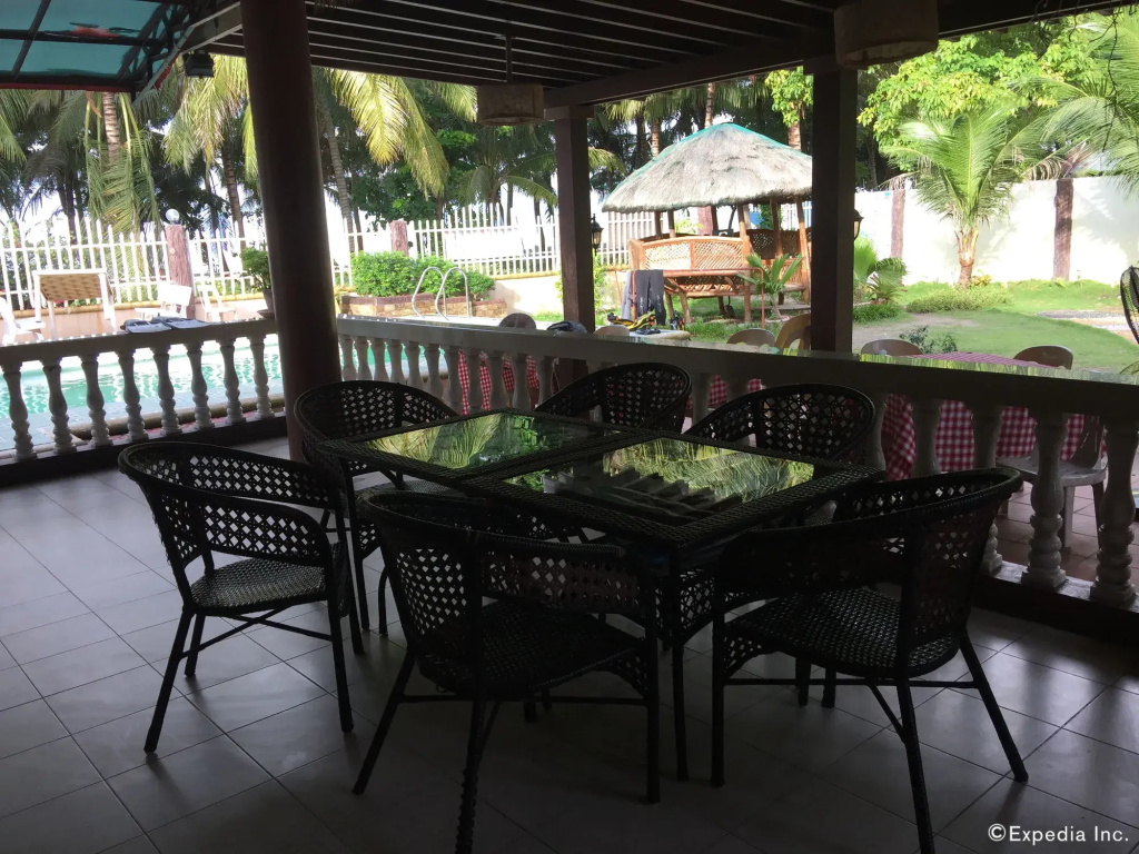 The Red Palm Resort