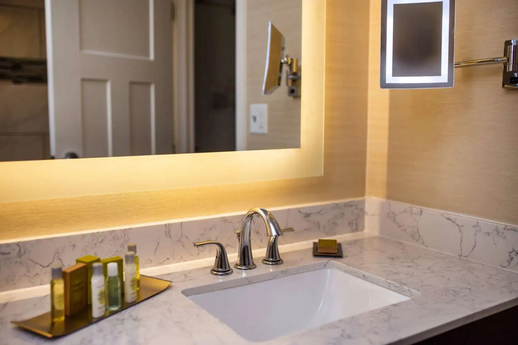 DoubleTree by Hilton Neenah - Chambres