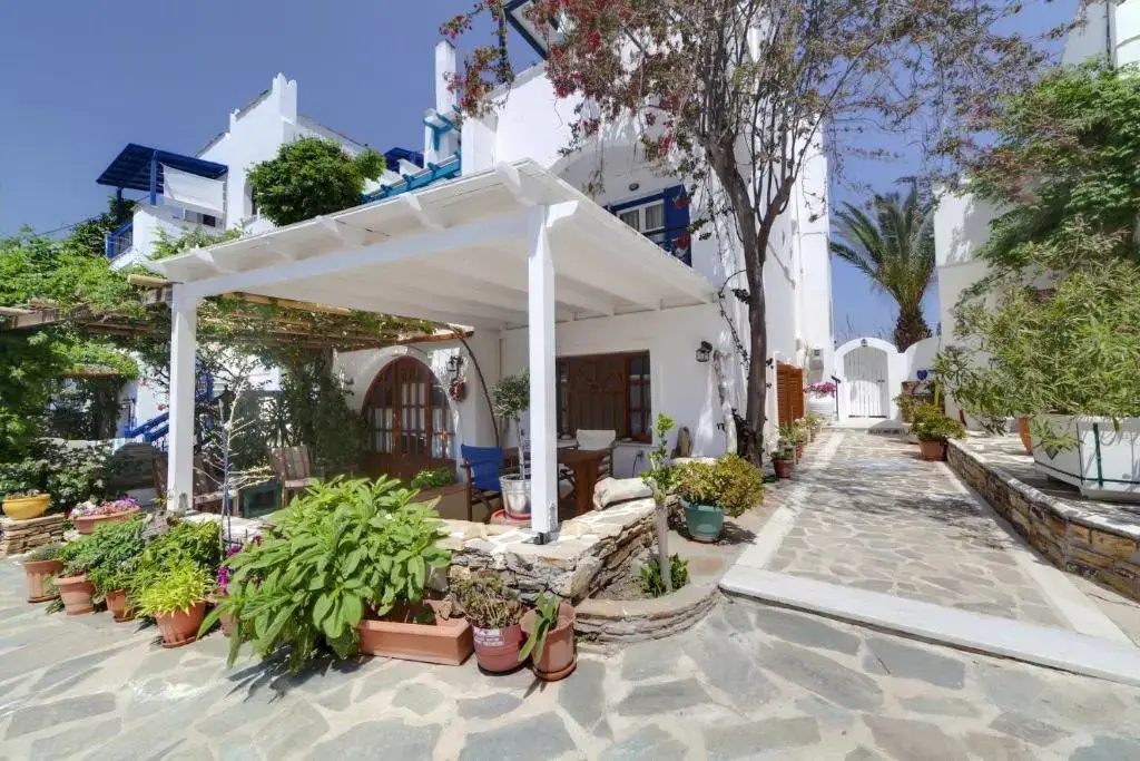 Studio with balcony
